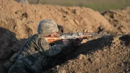 Այս պահին կայուն լարվածությունը ճակատային գծի բոլոր ուղղություններում պահպանվում է. ՊԲ