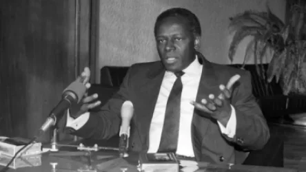 Մահացել է դիկտատոր դոս Սանտոսը