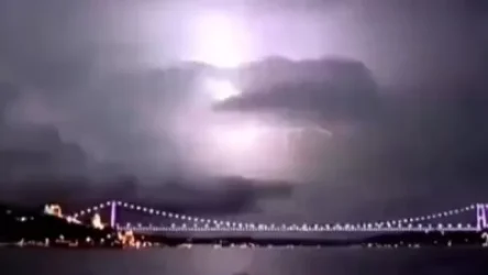 ՏԵՍԱՆՅՈՒԹ. Ստամբուլին ավելի քան 7000 կայծակ է հարվածել