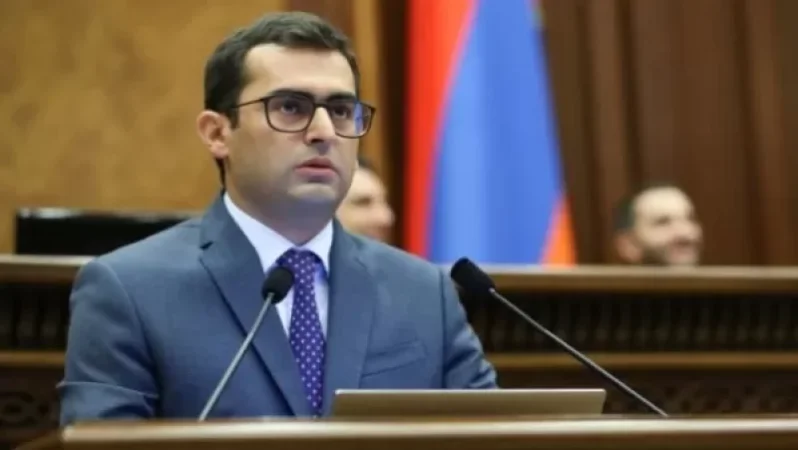 Ծնվել է Հակոբ Արշակյանի չորրորդ երեխան