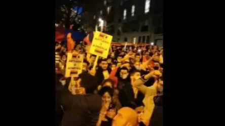 ՈՒՂԻՂ. Ֆրանսիայի հայերի բողոքի ակցիան ի աջակցություն Արցախի