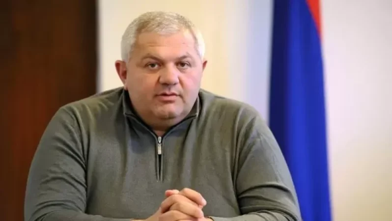 Կալանքի մեջ գտնվող Վանաձորի նախկին քաղաքապետին տեղափոխել են քաղաքացիական հիվանդանոց