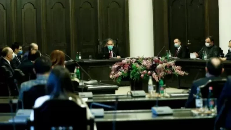 Փաշինյանի մոտ տեղի է ունեցել խորհրդակցություն՝ իրավապահ համակարգի ղեկավարների ու ներկայացուցիչների մասնակցությամբ