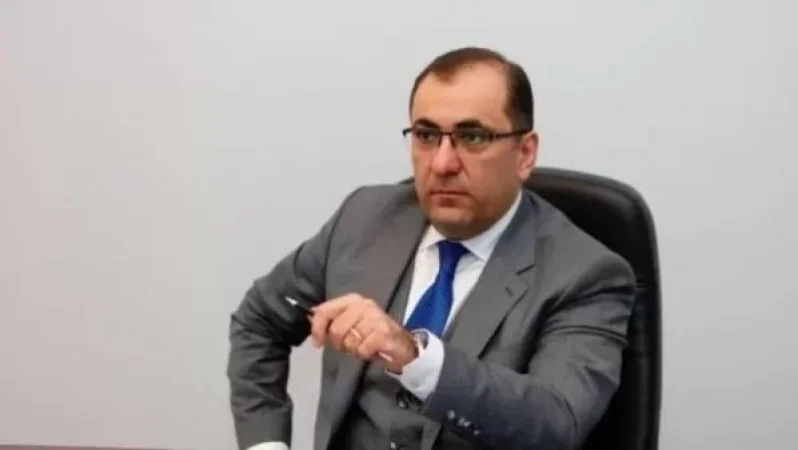 Արա Սաղաթելյանին զրպարտելու համար «ֆեյքերի» ֆաբրիկայի Տարոն Չախոյանի դեմ հայտ կներկայացվի