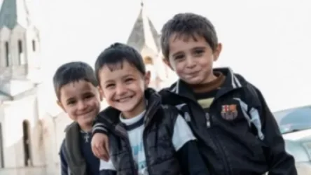 ՏԵՍԱՆՅՈՒԹ. Շուշիի հայտնի փոքրիկների հուզիչ հանդիպումը. եռյակը վերամիացավ