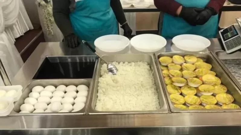 Ստեփանակերտում բացվել է ժամանակավոր անվճար հացատուն