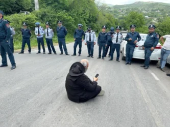 ՏԵՍԱՆՅՈՒԹ․ «Միայնակ փակել եմ միջպետական ճանապարհը»․ Բագրատ Սրբազան