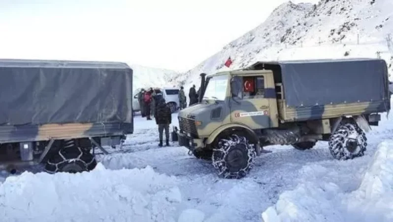 Թուրքիայի Հաքքարի նահանգում թուրք զինծառայողները մնացել են ձնահյուսի տակ