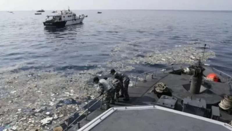 Rescuers Discover Wreckage of Crashed Boeing in Indonesia and Remains of Passengers