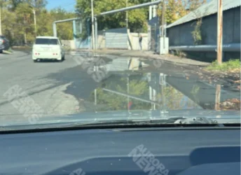 Երևան քաղաքի Ռուբինյանց փողոցում կոյուղաջրեր են հոսում. «Վեոլիա Ջրիի» արձագանքը