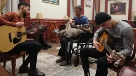 Զինվորի տանը տղաները կիթառ նվագել են սովորում. ԵՊԲՀ ռեկտոր