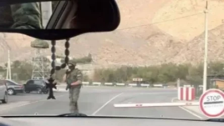 Մեղրիից Ագարակ գնալիս ստիպված եք անցակետով անցնել. Yerevan.Today