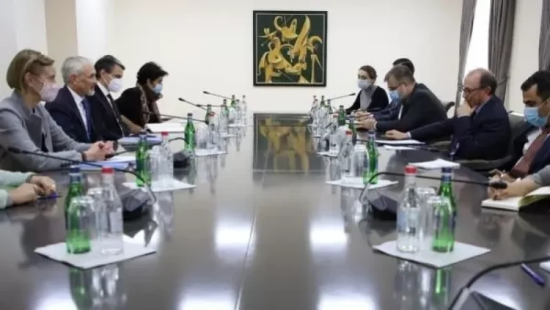 Արա Այվազյանը հանդիպել է ՄԱԿ-ի մշտական համակարգողի և ՀՀ-ում ՄԱԿ-ի մասնագիտացված գործակալությունների ղեկավարների հետ