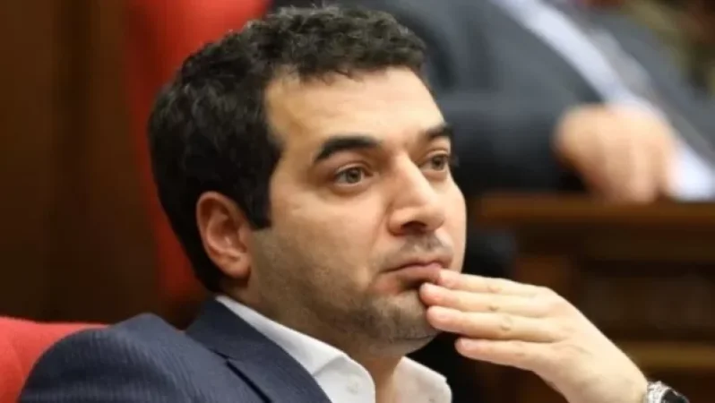 Ես ասել եմ, որ լսե՞լ եմ այդ ձայնագրությունը. Հրաչյա Հակոբյանը՝ Սերժ Սարգսյանի և Օնիկ Գասպարյանի զրույցի վերաբերյալ հայտարարության մասին. «Իրավունք»