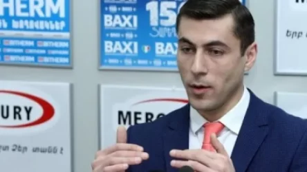 ՏԵՍԱՆՅՈՒԹ. Կապանում մեղուներն անցել են գործի. Գագիկ Սուրենյան