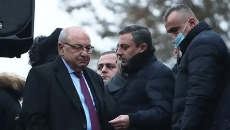 Ընդդիմության լիդերները կասկածում են միմյանց. ինչ է կատարվում մեծ հանրահավաքից առաջ. «Ժողովուրդ»