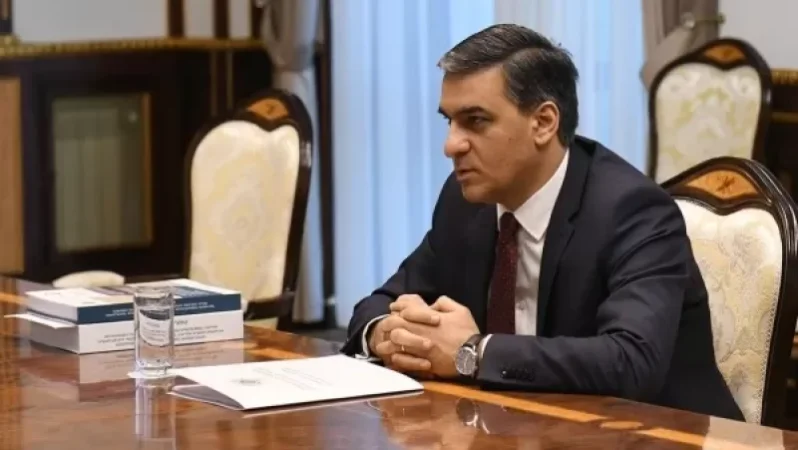 Խորհրդարանի պասիվությունը բացասական է ազդում իրավիճակի խաղաղ հանգուցալուծման վրա. Թաթոյան