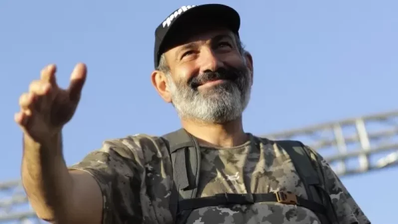 Ինչո՞ւ է Փաշինյանն այսքան հաճախ փոխում իր տեսակետները. «ՌԻԱ Նովոստի»