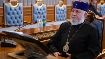 «Ադրբեջանը ամեն գնով փորձում է ջնջել հայկական հետքն ու հայկական ներկայությունը ». Կաթողիկոսը մասնակցել է առցանց համաժողովի