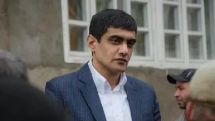 Առուշ Առուշանյանի գործով դատական նիստը հետաձգվեց մինչև 22:00-ն