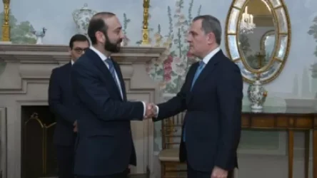 «Հայաստանն ու Ադրբեջանը հաշտվում են Արևմուտքում». ինչ է գրում Коммерсантъ-ը