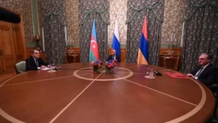 Մոսկվայում բանակցությունները շարունակվում են արդեն 9 ժամ. արտգործնախարարները պարբերաբար դուրս են գալիս բանակցությունների սրահից, ապա՝ վերադառնում