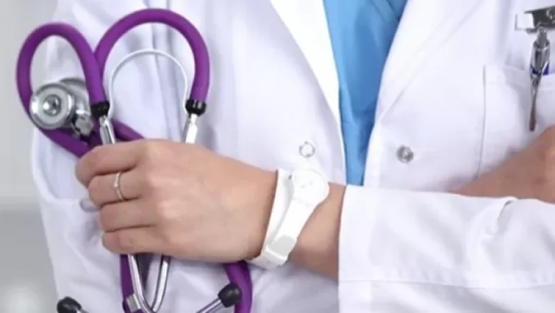 Թուրքիայում 20-ամյա աղջիկը կրթություն չունենալով 1 տարուց ավելի աշխատել է հիվանդանոցում՝ որպես բժիշկ