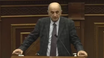 «30 տարի նստել են աթոռներին, լափել, թալանել են՝ հույս կապելով ռուսների հետ». ՔՊ պատգամավոր