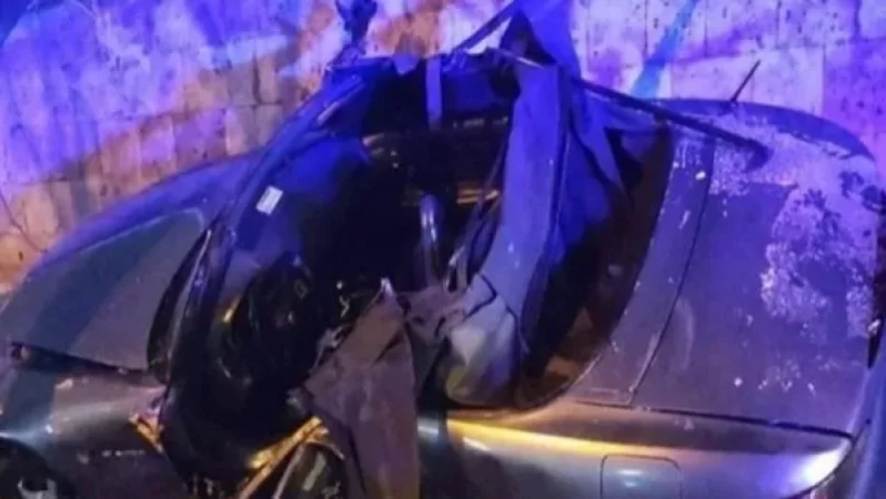 Շիրակի փողոցում ավտոմեքենան դուրս է եկել ճանապարհի երթևեկելի հատվածից և բախվել ծառին. կա զոհ