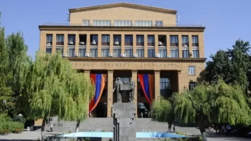 Ապօրինություն ԵՊՀ-ում. սկանդալ է հասունանում․«Իրավունք»