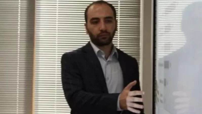 Տիգրան Ավինյանի մամուլի քարտուղարն ազատվել է պաշտոնից