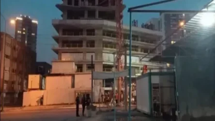 Իզմիրում շինարարական կռունկի ընկնելու հետևանքով զոհեր և վիրավորներ կան