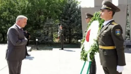 Ստանիսլավ Զասն այցելել է «Եռաբլուր»