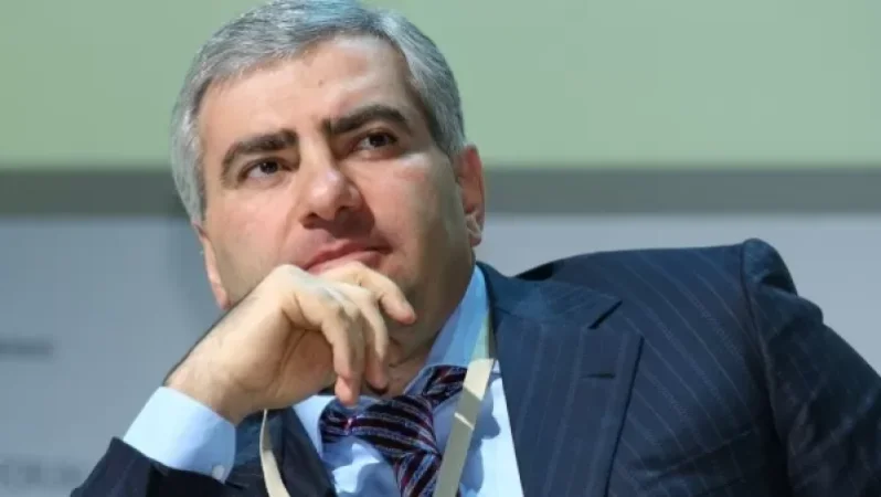 Սամվել Կարապետյանը՝ իշխանությունների հետ հարաբերությունների, Քոչարյանին կալանքից ազատելու գրավ հատկացնելու և այլ հարցերի մասին․ Sputnik