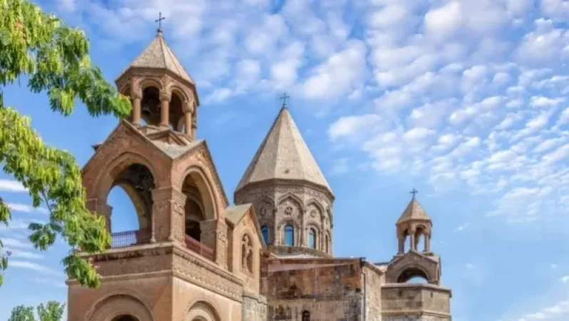 «Տեղեկանում ենք Ջուղայում, Նախիջևանում, Ադրբեջանի այլ վայրերում հայկական պատմական վայրերի համակարգված բնաջնջման մասին». Մայր Աթոռ