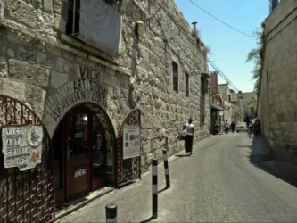 Երուսաղեմի հայերից տեղի ոստիկանությունը պահանջել է ազատել «Կովերի պարտեզի» վիճելի տարածքը