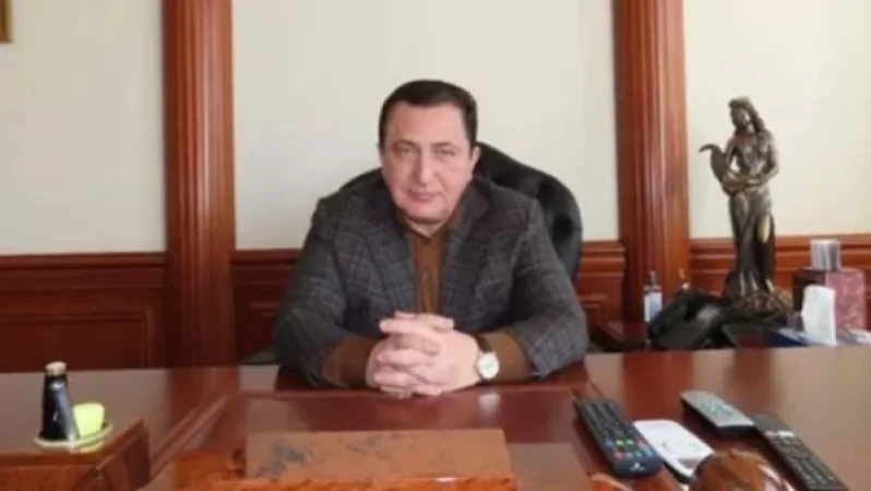 «Պատրոն Դավոն» «Ազատություն» ռադիոկայանից հերքում է պահանջում, հակառակ դեպքում կդիմի դատարան