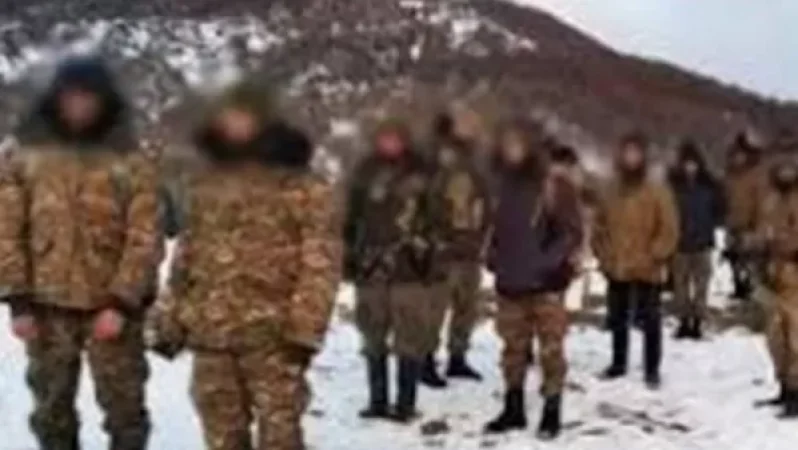 Շիրակի մարզի 62 զինվոր՝ ամբողջությամբ զինված, կամովին գերի են հանձնվել 4-ից 7 ադրբեջանցիների․ փաստաբանը հրապարակել է ցուցմունքները