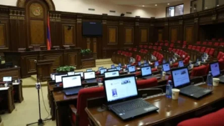 ՔՊ-ական երկու պատգամավոր վայր է դրել պատգամավորական մանդատը