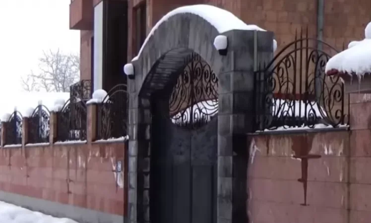 Տեսանյութ ` Մանվել Գրիգորյանի որդու տնից կատարված գողության վերաբերյալ