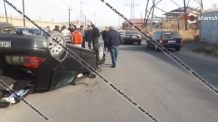 Խոշոր ավտովթար Կոտայքի մարզում. բախվել են 25–ամյա վարորդի Nissan-ը և 35-ամյա վարորդի Volkswagen-ը. վիրավորները հիվանդանոցում են