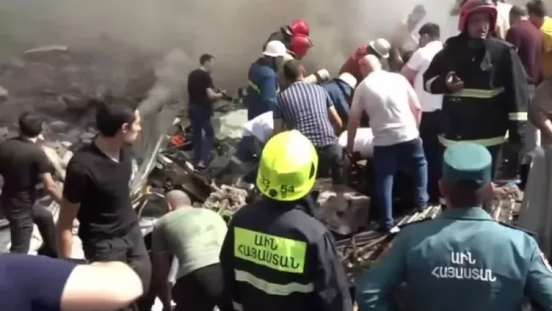 Փլատակների տակից դուրս է բերվել 10 մարդ. մանրամասներ