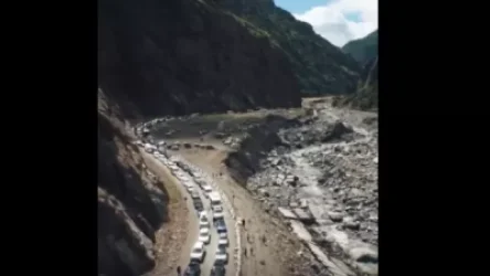 ՏԵՍԱՆՅՈՒԹ. Վերին Լարսում մեքենաների հերթը կիլոմետրերով ձգվում է. կադրեր են հրապարակվել