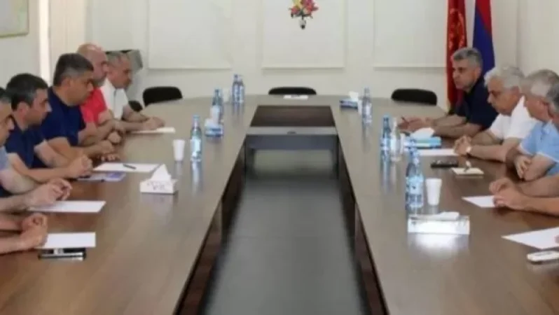 Ինչ են քննարկել Հայաստանի և Արցախի ընդդիմադիր գործիչները.  «Հրապարակ»