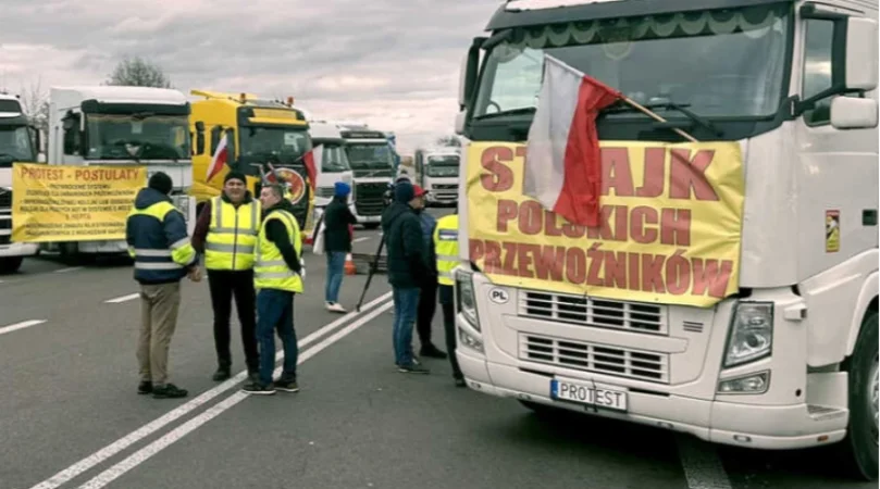 Լեհ-ուկրաինական սահմանին մոտ 3000 բեռնատար է մնացել