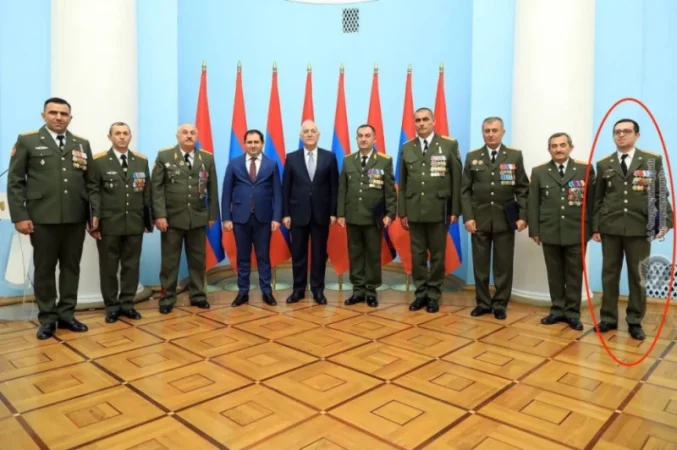 Ո՞վ էր Կիրանցում առանց պետհամարանիշի մեքենայի մեջ նստած անձը․ Civilnet