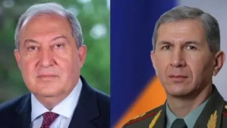 Նախագահի և ԳՇ պետի հանդիպումը շարունակվում է