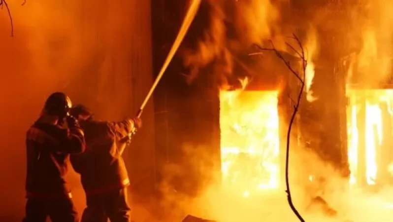 Հրդեհ Երևանում. այրվել են տան տանիքի փայտյա կառուցատարրերը