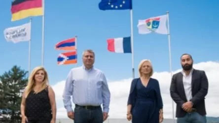«Սա ձեզ համար Ադրբեջանը չէ». Արցախի դրոշի պատճառով սպառնացել են ֆրանսիացի քաղաքապետին