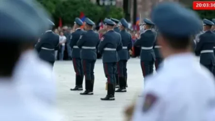 ՏԵՍԱՆՅՈՒԹ. ՀՀ ԶՈւ պատվո պահակախմբի ելույթը՝ Հանրապետության հրապարակում